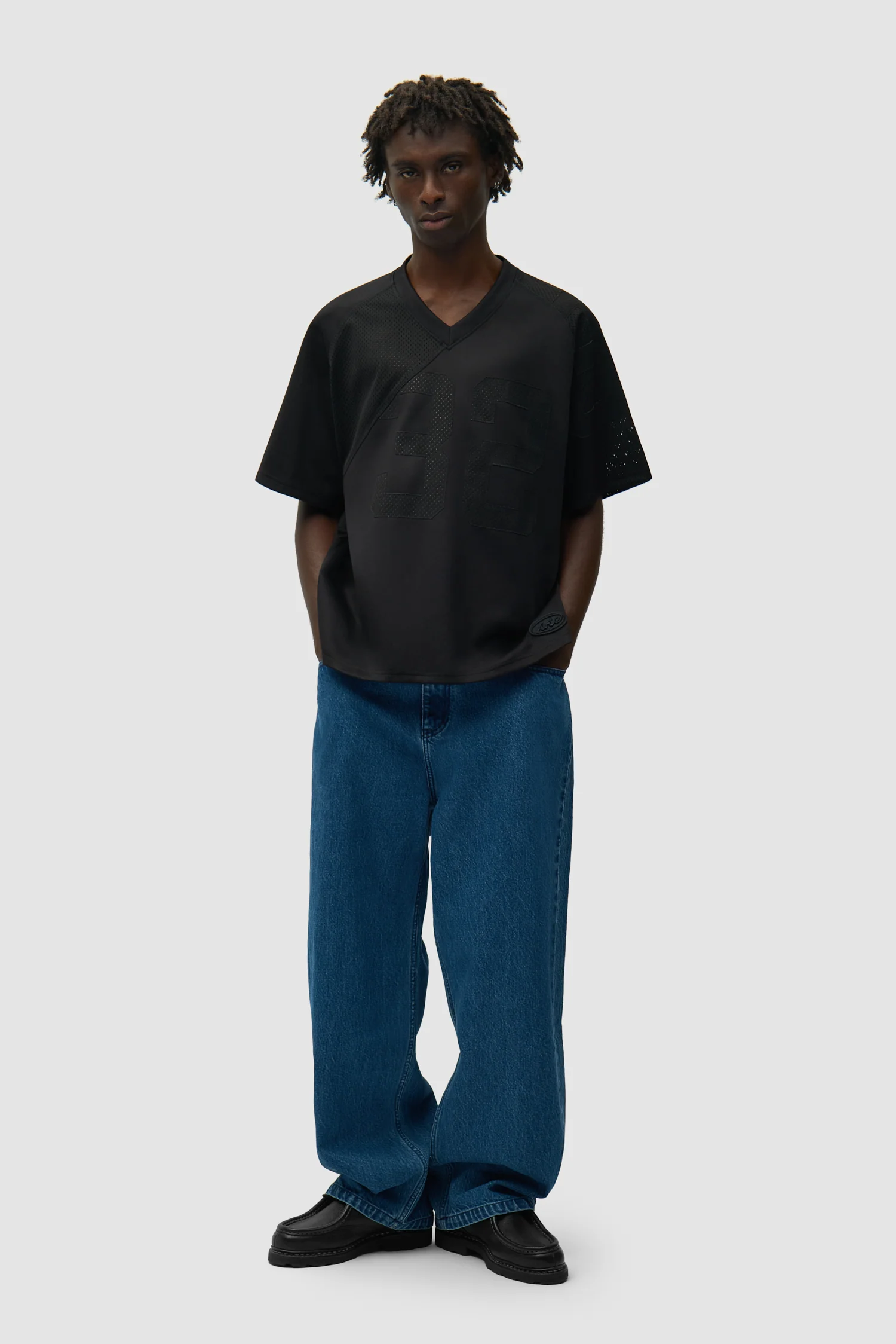 32 Jersey - Black - Image 4