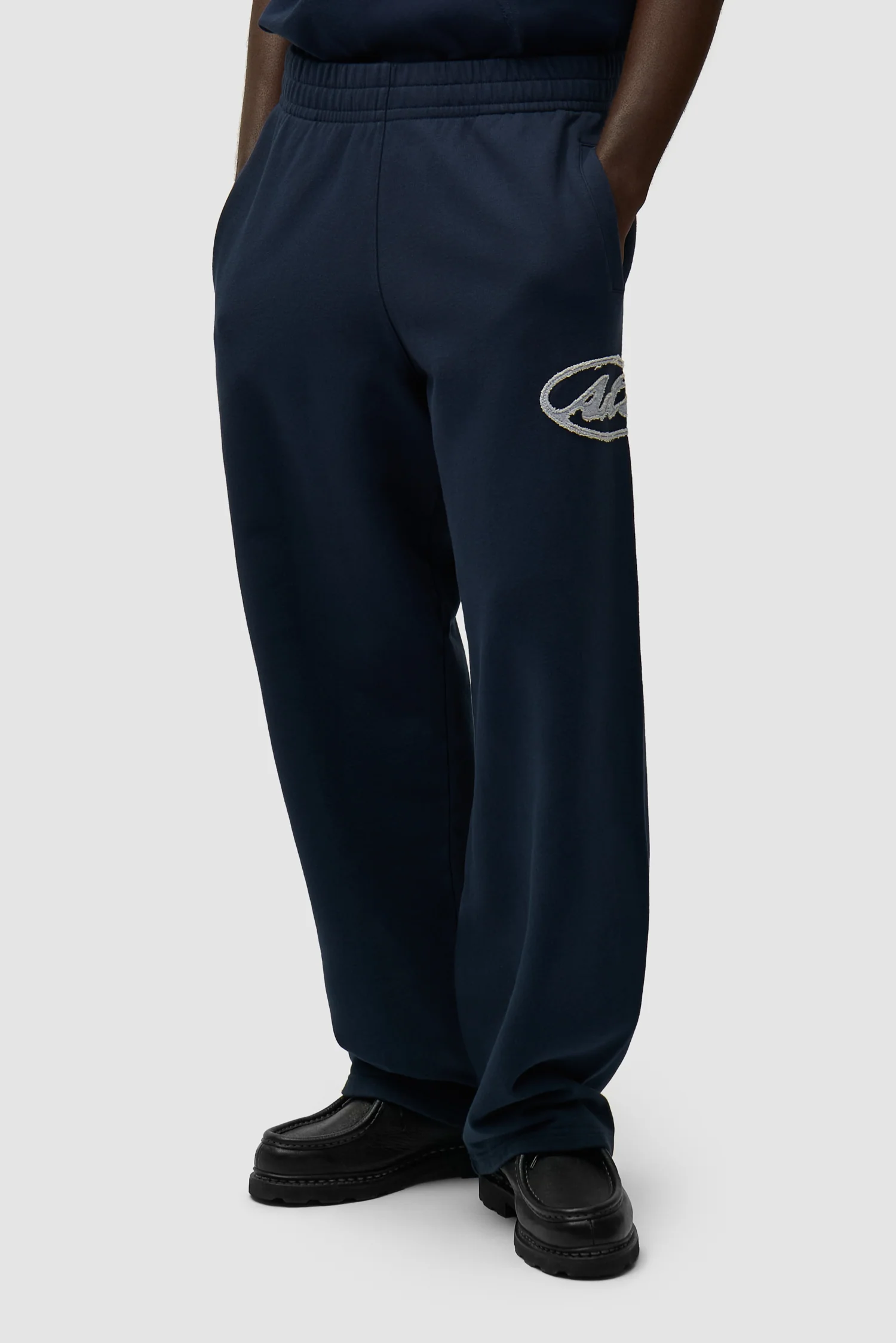 Circle Patch Logo Sweatpants - Navy - Image 4
