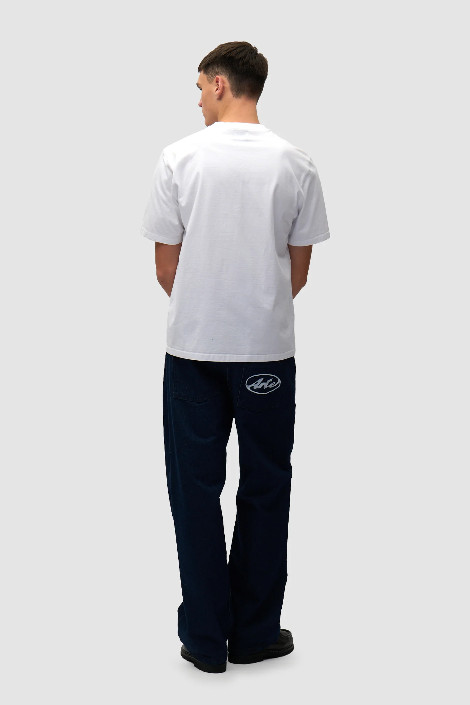 Heart Logo T-shirt - White - Image 6