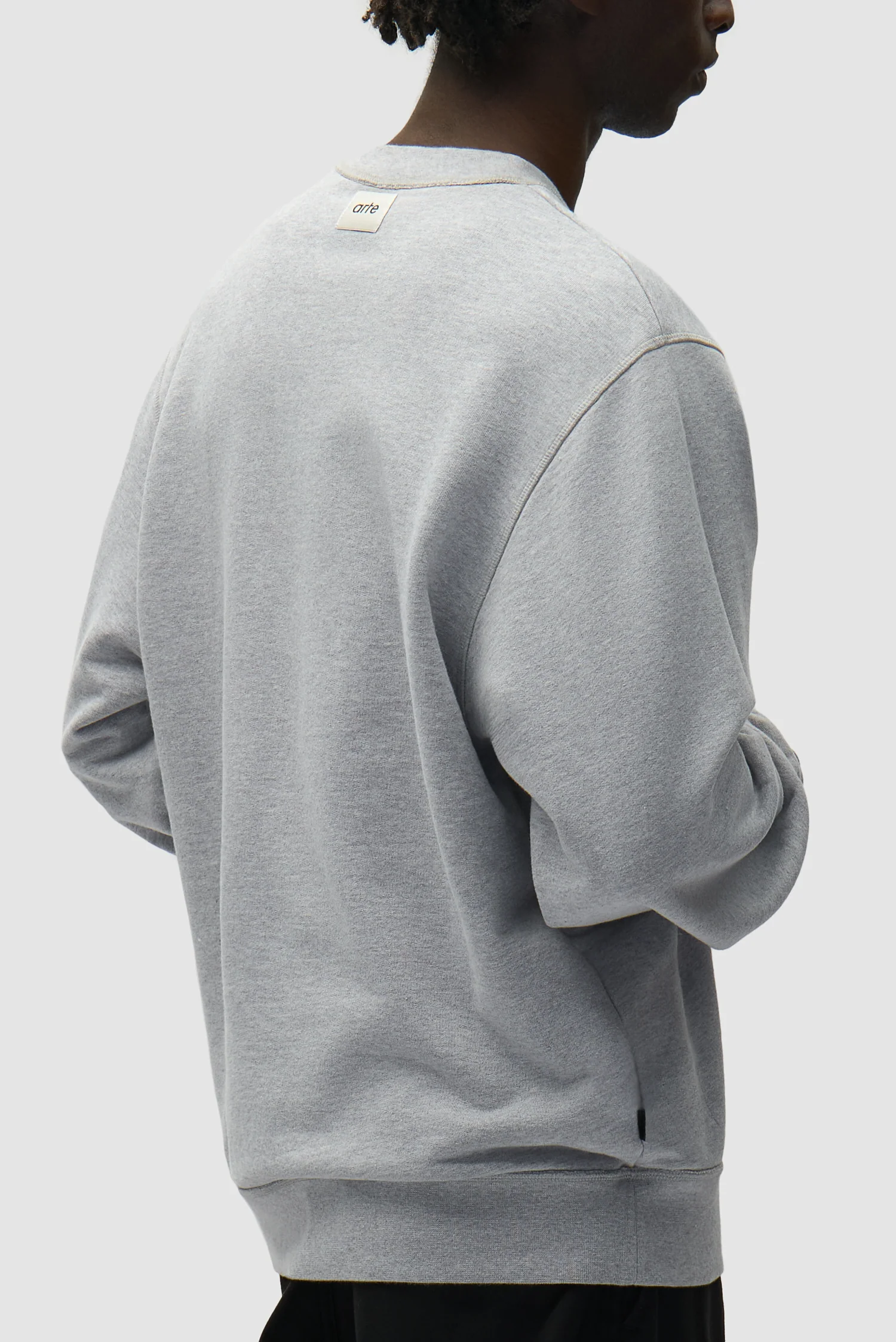 Reversible label Crewneck - Grey - Image 12