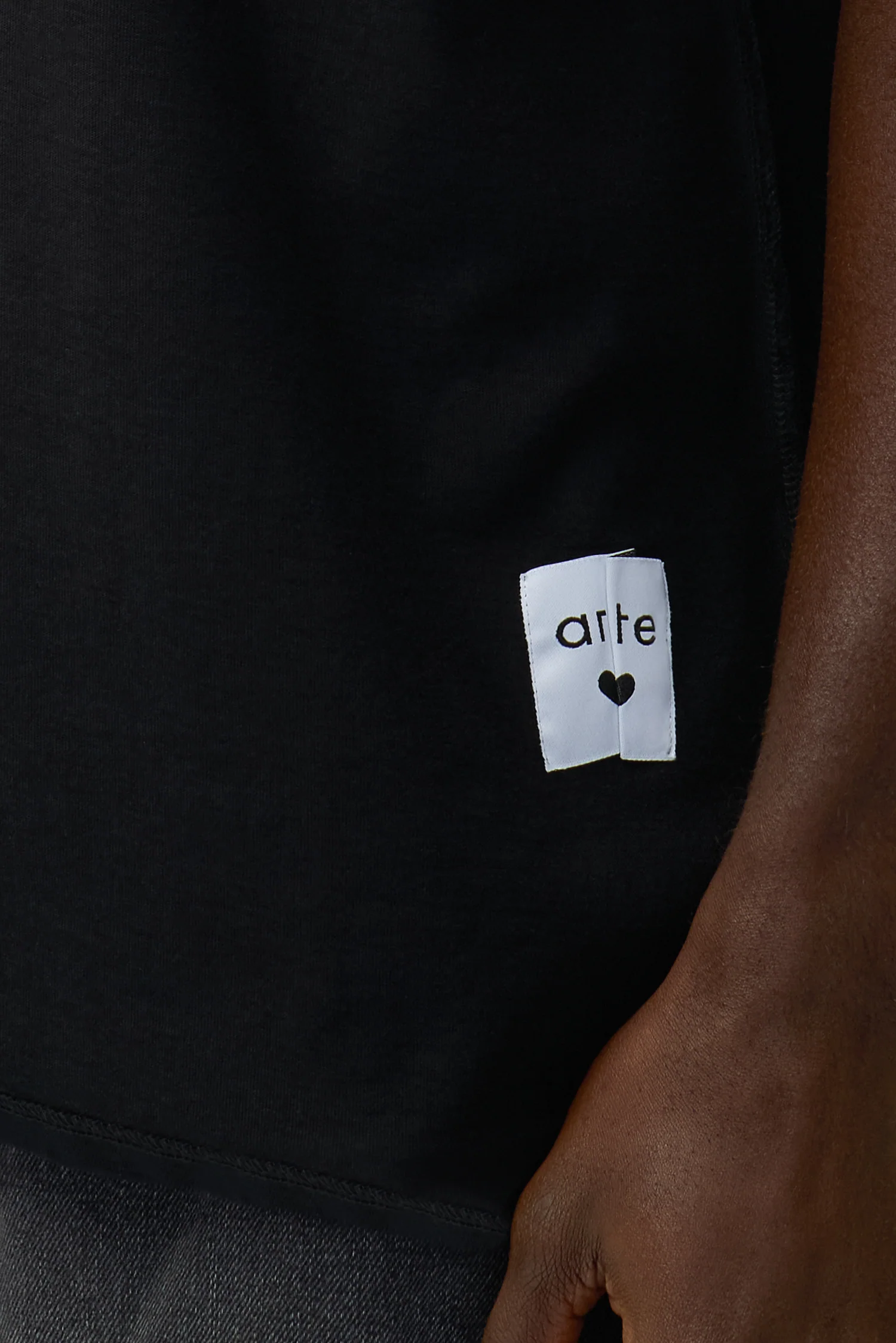 Reversible label T-shirt - Black - Image 9