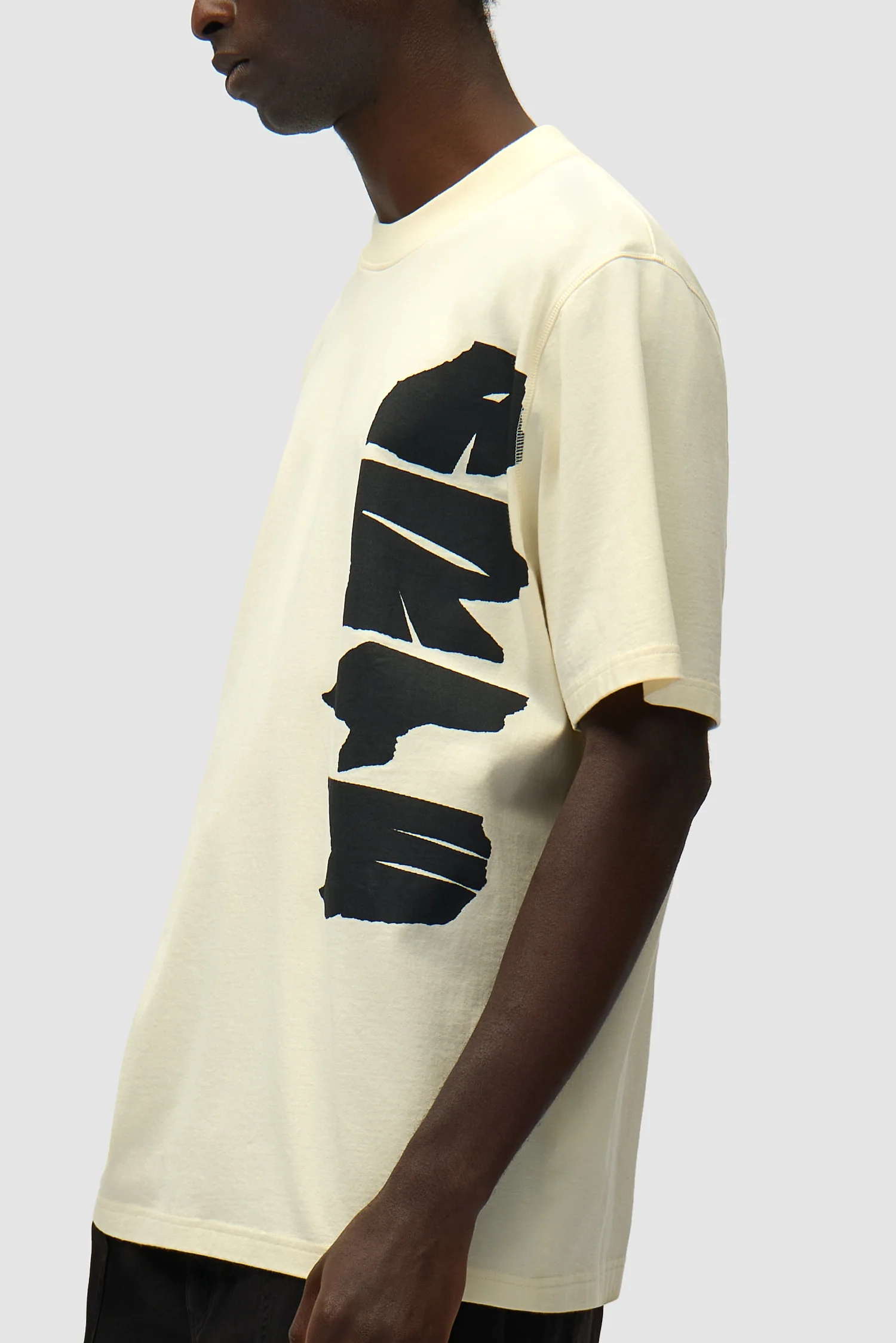 Side Logo T-shirt - Cream - Image 7